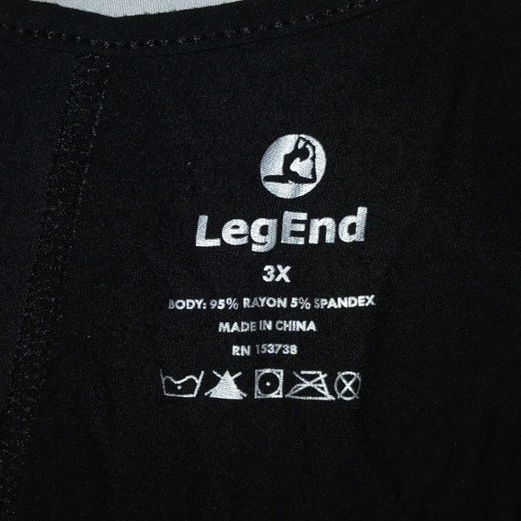 Graphic Tee Plunging Back Strap Scoop Neckline Stretchy Black Women’s 3X - Picture 4 of 5